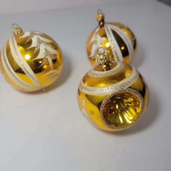 3PC Vintage West Germany Indent Gold Christmas Tree Ornament Set - Picture 3 of 6